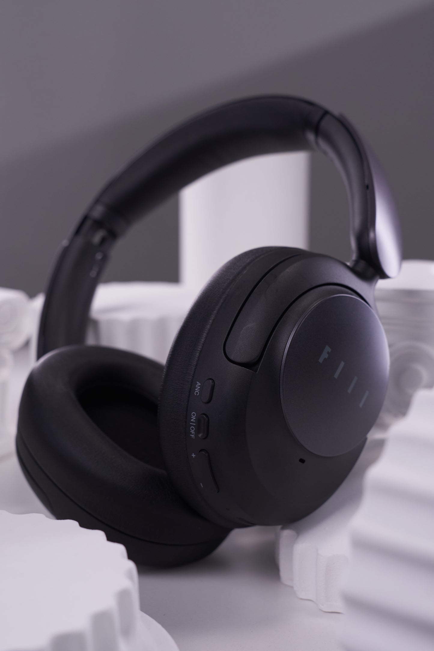 FIIL Key Max Chinese Ver. HI-FI Wireless ANC On-ear Headphones Adaptive Hybrid ANC Hi-Res Audio Wireless Certified + LDAC* Codec Up to 80-hrs of Playback Per Charge Dual-Mic+A.I.ENC Call Noise Cancellation  Support fiil+App Bluetooth 5.4