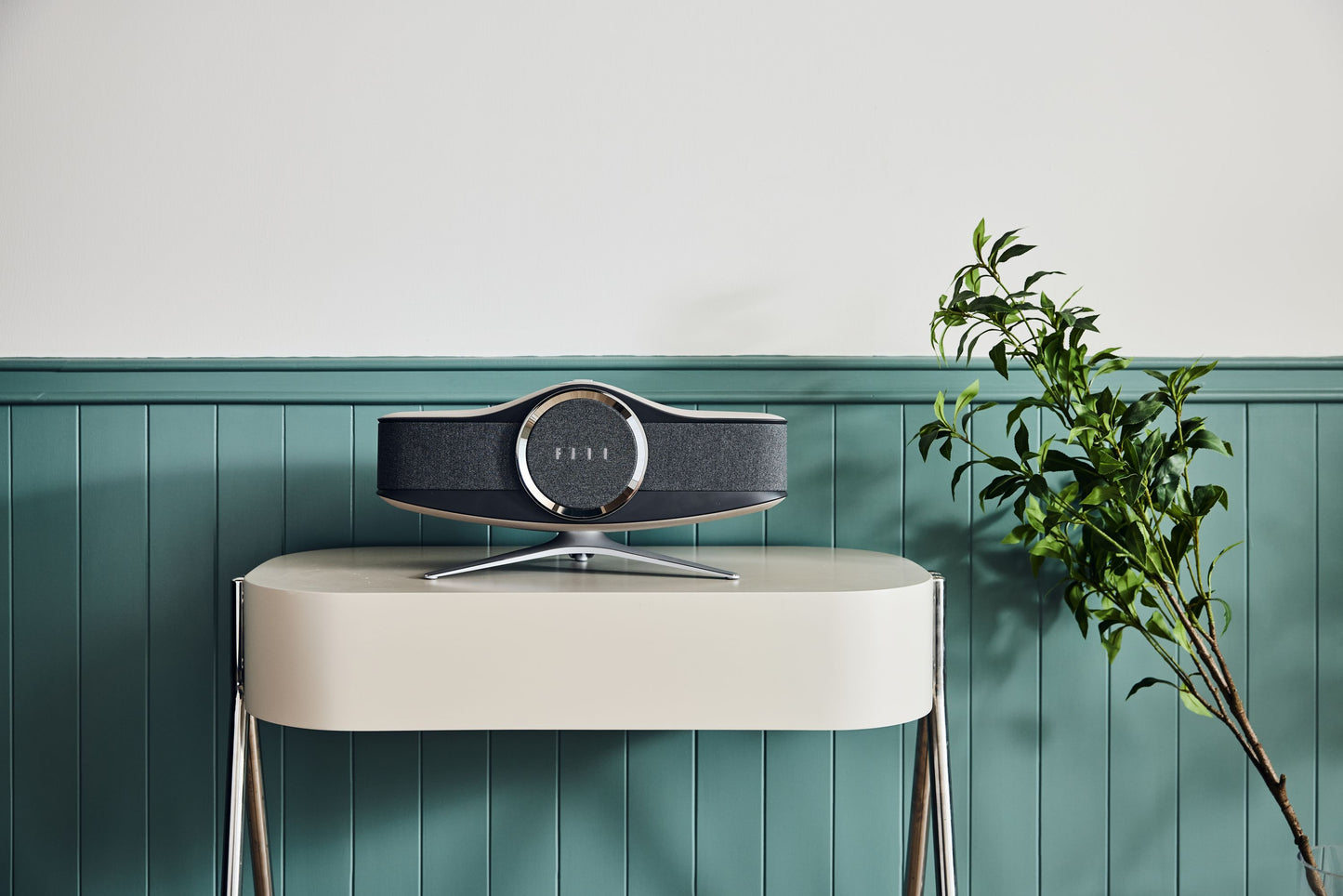 FIIL Aviator TRUE-LOSSLESS HIFI SPEAKER Proprietary True-Lossless Audio Codec All-Digital Processing for 5 Driver Channels & 3 Independent Cavities THX/Hi-Res/Hi-Res Wireless Certified